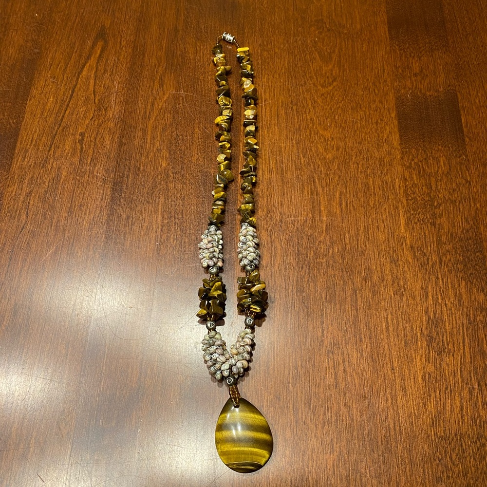 Necklace with Brown and White Stones